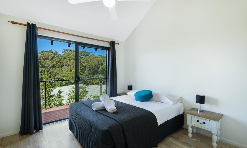 Haven Holiday Resort Sussex Inlet - Renovated Villa Main Bedroom