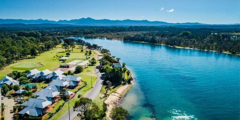 Blog Social Stories - My Holiday at Riverside Holiday Resort in Urunga - The resort on the riverside, next to golf course with the Bellingen hinterland in the distance